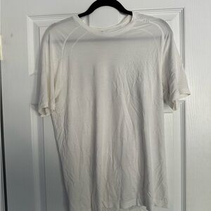 Men’s Lululemon Small White Tshirt
